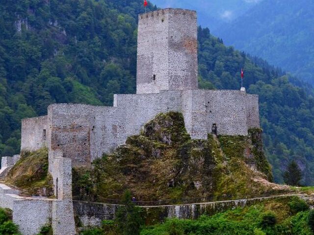 Uçaklı Karadeniz Yaylalar ve Batum Turu